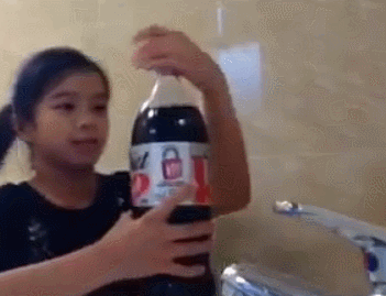 http://www.quertime.com/wp-content/uploads/2014/09/phobia_diet_coke_animated_gif_image.gif