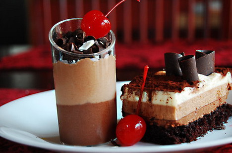 cherry_chocolate_cake