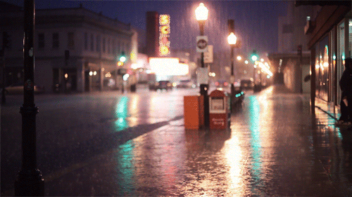 top_40_cinemagraphs_caught_in_the_rain