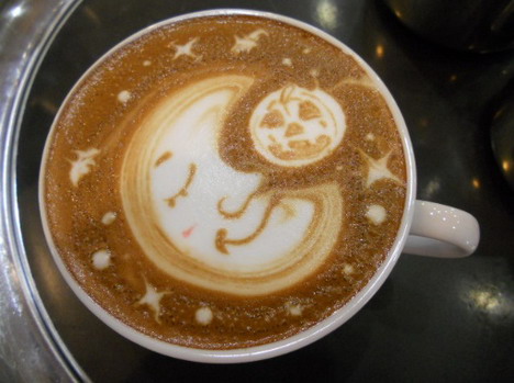 moon_latte_art_50_beautiful_and_delicious_latte_art