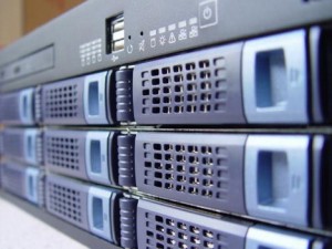 free_web_hosting_control_panels_to_manage_servers